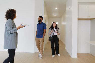 Tout d’abord, la rénovation légère concerne des interventions simples. Ensuite, elle ne touche pas la structure du logement.