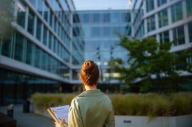 Avant tout, il faut définir ce qu’est une rénovation complète. En général, cela inclut la réfection totale d’un logement.