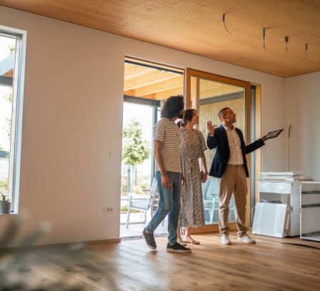 Rénover un bien immobilier peut apporter une véritable plus-value. Cependant, certaines erreurs de rénovation peuvent vite