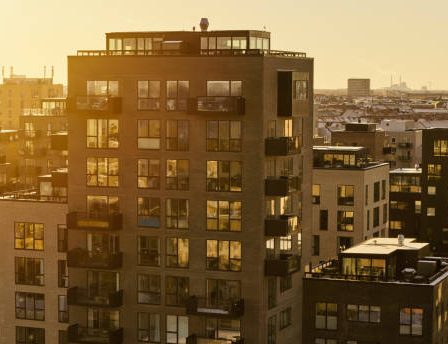 Depuis quelques années, la blockchain s'impose dans de nombreux secteurs. Ainsi, le domaine immobilier n’échappe pas