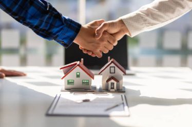 L’évolution technologique a transformé la manière dont les agents immobiliers exercent leur métier. En effet, l’apparition